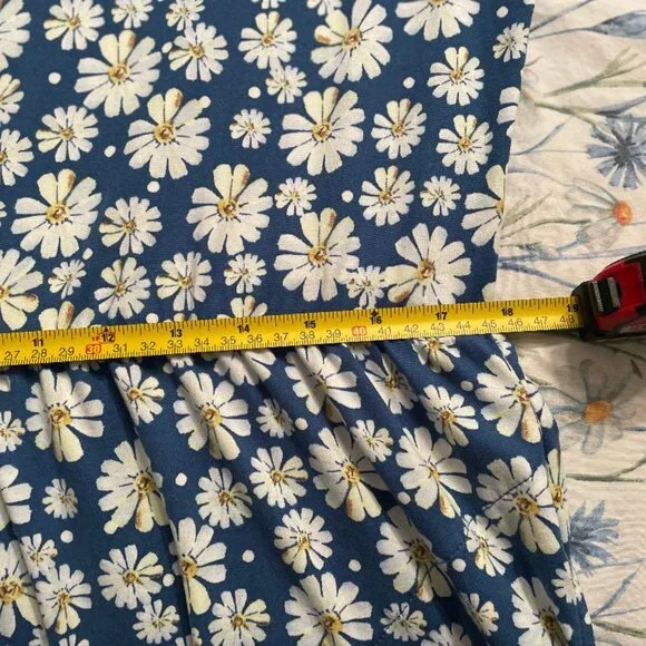 Daisy print πHOST PICKπ summer short sleeve dress buttery soft NWT - Picture 11 of 11